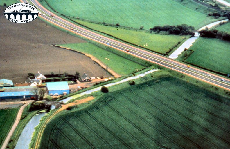 115 LUCS V1154 Aerial  view of M8 canal blockage 