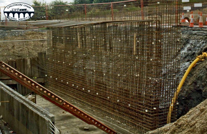 255 LUCS R0070 Construction of Lathallan Bridge