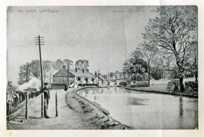 214 LUCS H0190 Postcard showing Canal Terrace Linlithgow